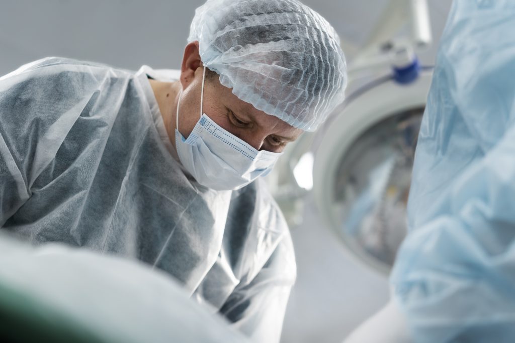 doctors-operation-room